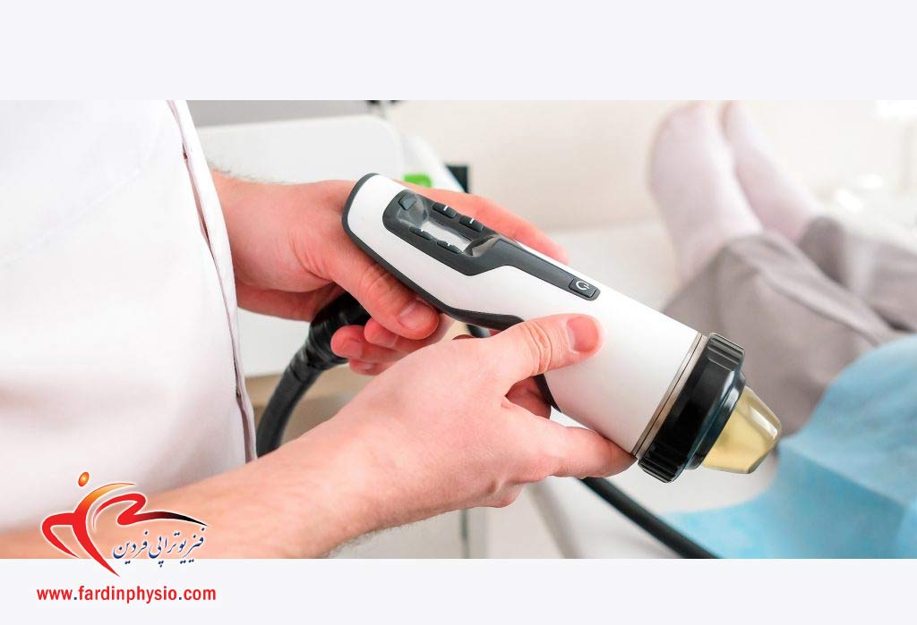 You are currently viewing شاک ویو تراپی چیست و برای چه دردهایی استفاده می‌شود؟